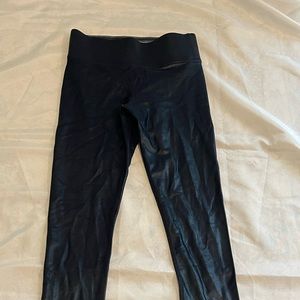 Carbon38 Takara shine in navy, regular rise and 7/8 lengths